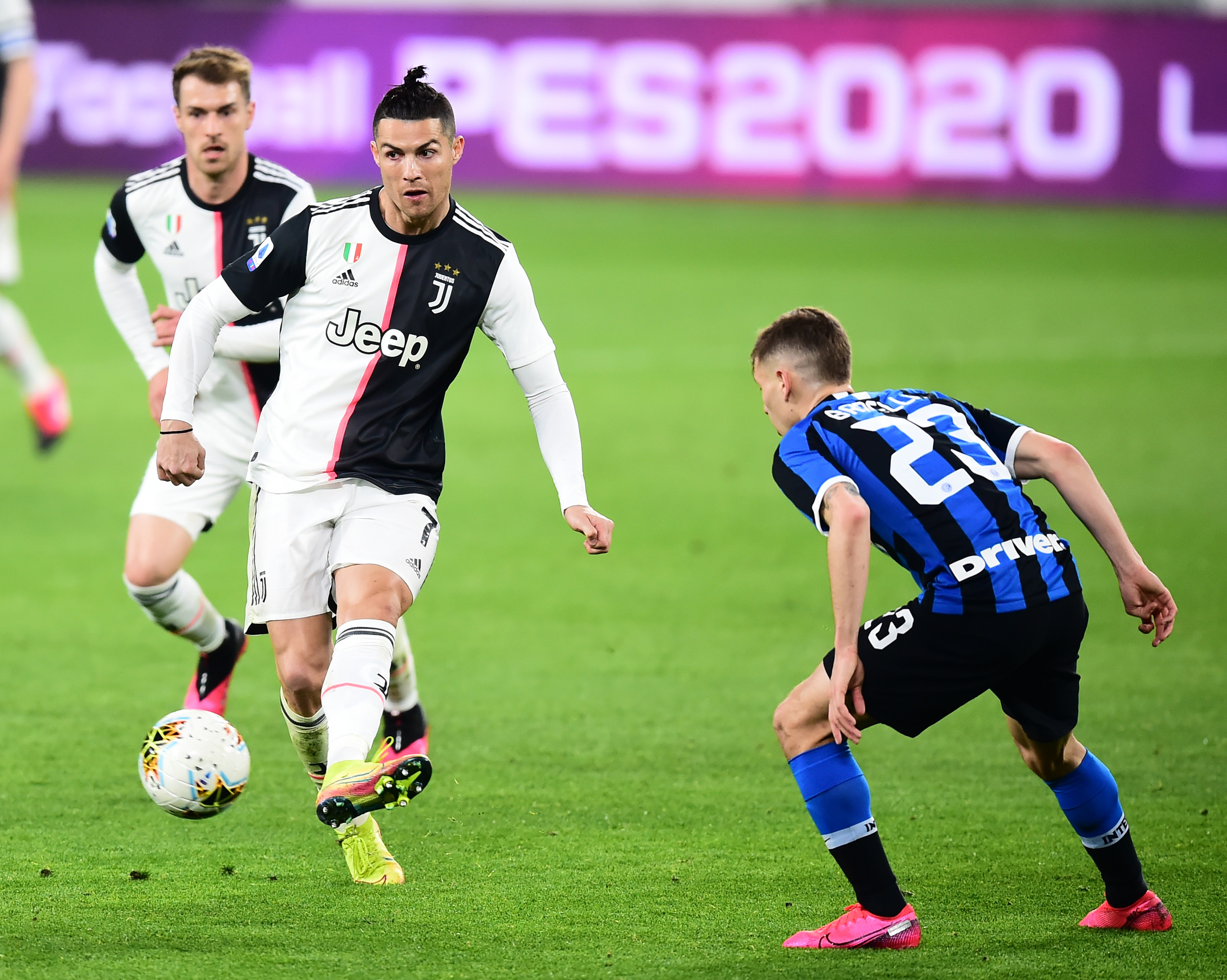 前锋头球破门，头球能力被放大关注