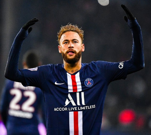 球迷：这球把我看乐了