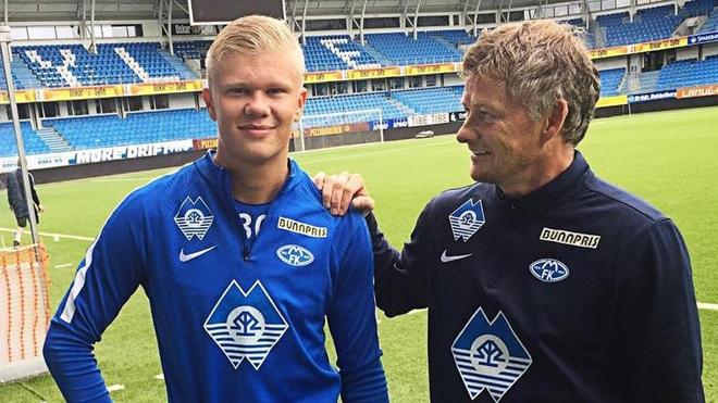 巴萨梅西进球助球队领先皇家社会