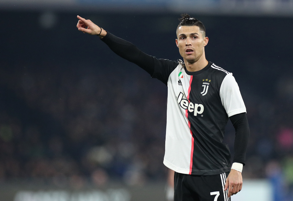 弗兰克·桑切斯与小理查德·托雷斯将进行重量级拳王资格赛，双方已达成协议，但进展缓慢。